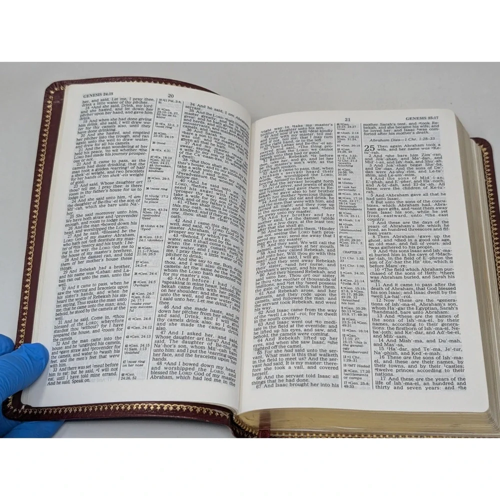Holy Bible 1985 King James Version Words of Christ in Red Regency‎ 2005 MBG